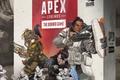 Screenshot of Apex Legends: The Board Game and Legends in front of the box. Figurines of the Legends are in the foreground